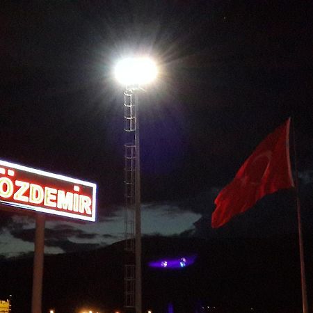 Ozdemir Hotel Pamukova Exterior foto